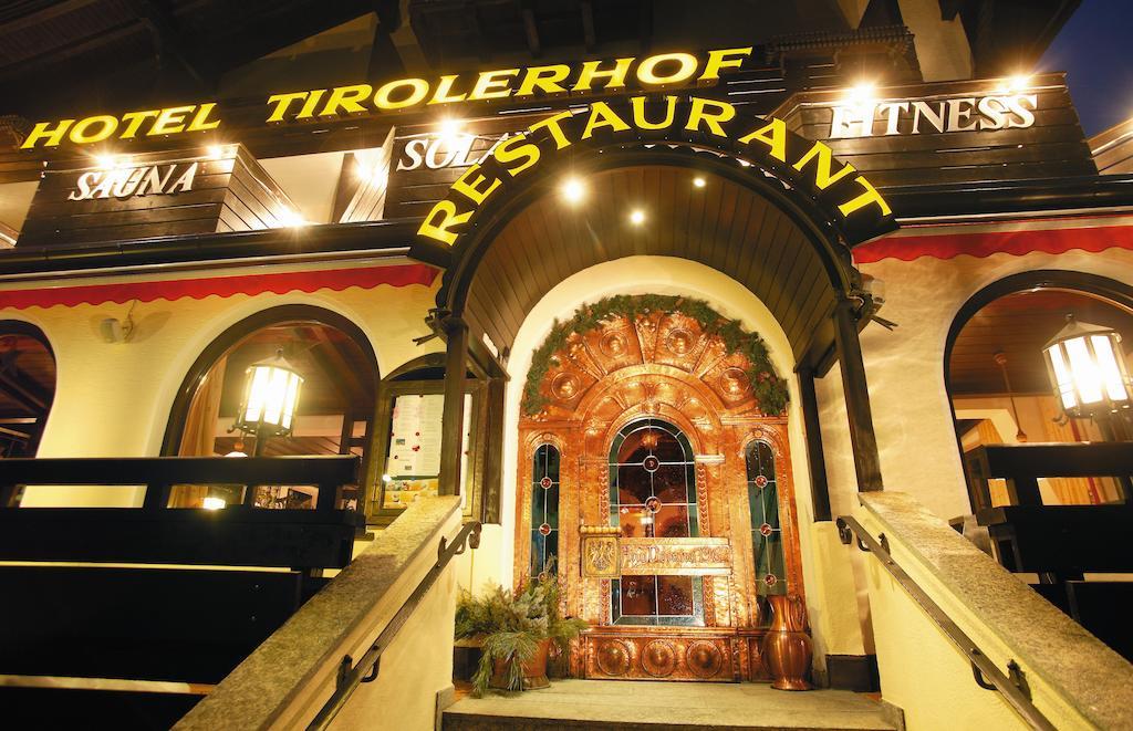 Hotel Tirolerhof ซังคท์อันทอนอัมอาร์ลแบร์ก ภายนอก รูปภาพ