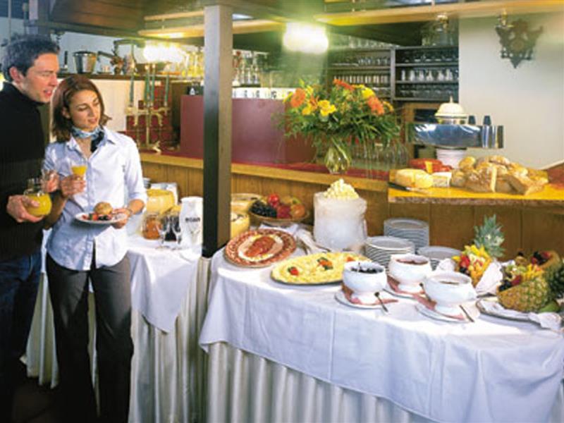 Hotel Tirolerhof ซังคท์อันทอนอัมอาร์ลแบร์ก ภายนอก รูปภาพ