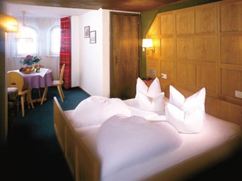 Hotel Tirolerhof ซังคท์อันทอนอัมอาร์ลแบร์ก ภายนอก รูปภาพ